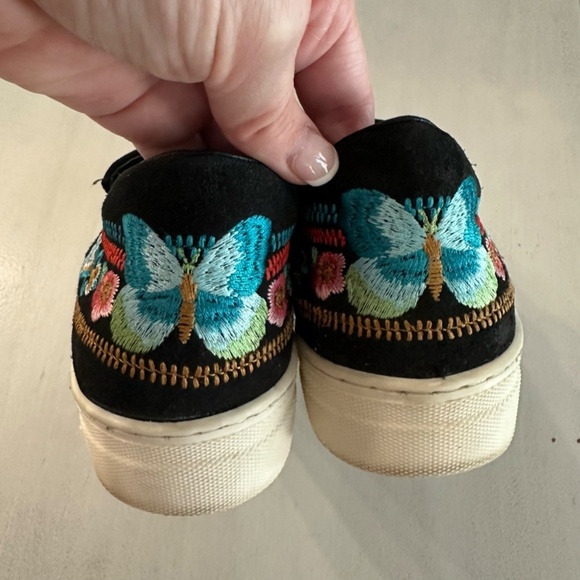 Johnny Was Women’s Slip-On Black Butterfly Embroidered Platform Sneaker Sz 5 GUC - Picture 8 of 11